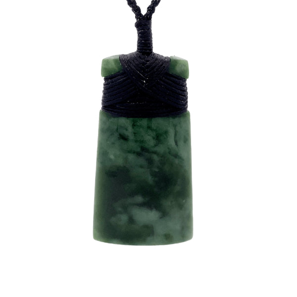 NZ pounamu greenstone bound toki by Jayme Anderson