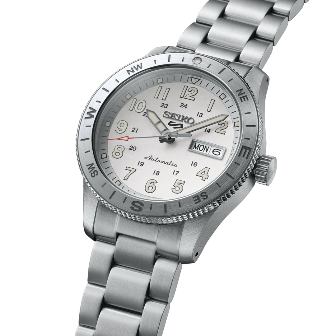 Seiko - mens automatic with day/date in stainless steel