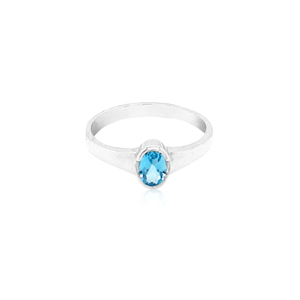 Oval blue topaz ring in sterling silver