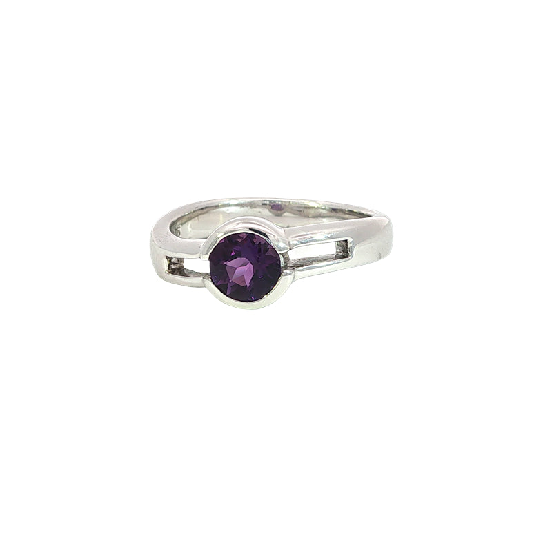 Amethyst rubover solitaire dress ring in sterling silver