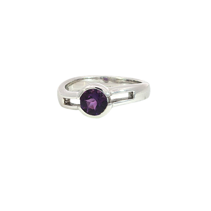 Amethyst rubover solitaire dress ring in sterling silver