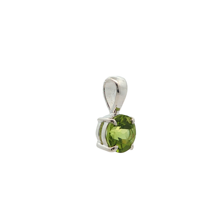 Round peridot fixed pendant in sterling silver