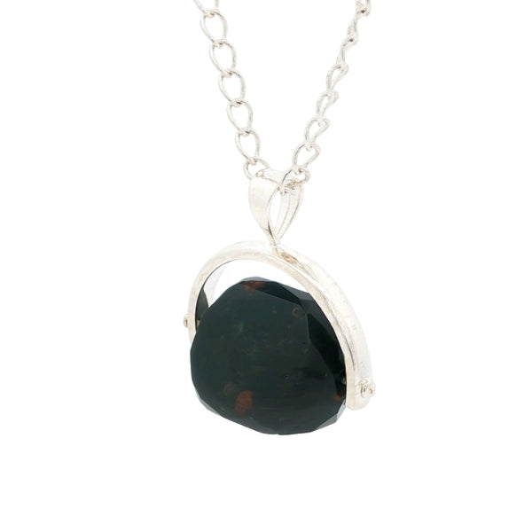 Bloodstone spinner pendant on open link curb chain - 60cm
