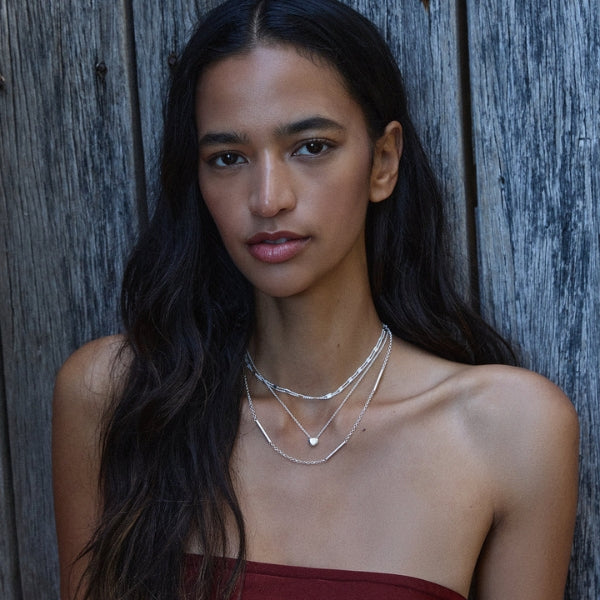 Najo - Summer veil neckalve with 2 chains and fixed squares in sterling silver