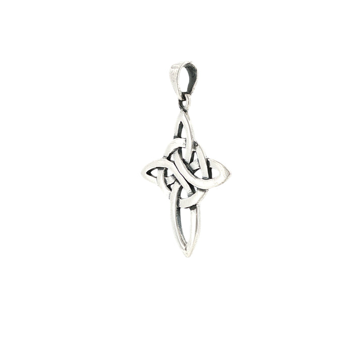 Celtic knot pendant in sterling silver
