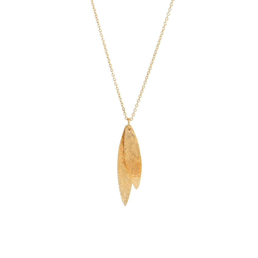 Kauri leaves necklace in gold vermeli
