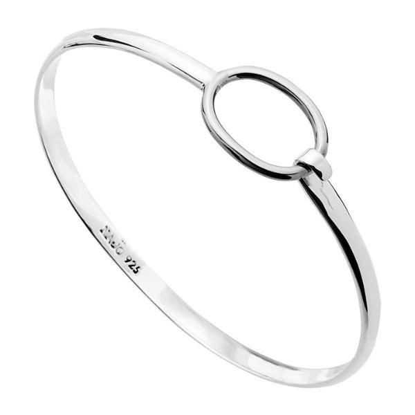 Najo - conexion fine bangle with oval ring clasp in sterling silver