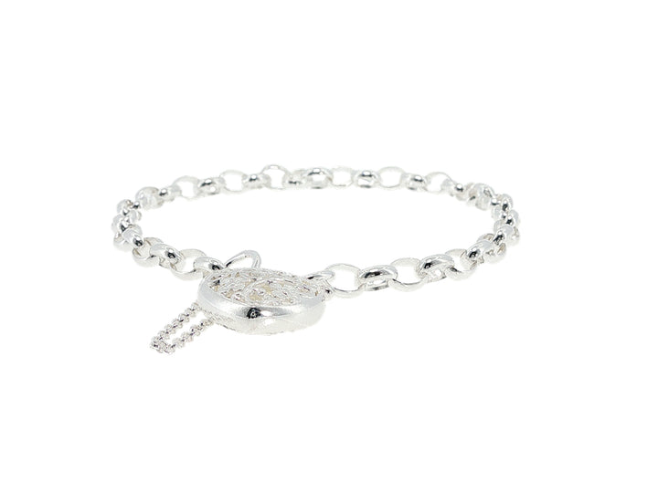 Oval belcher bracelet with filigree heart clast in sterling silver