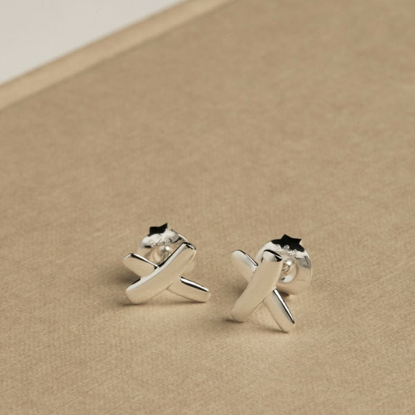 Najo - Kiss stud earrings in sterling silver 8 x 10mm