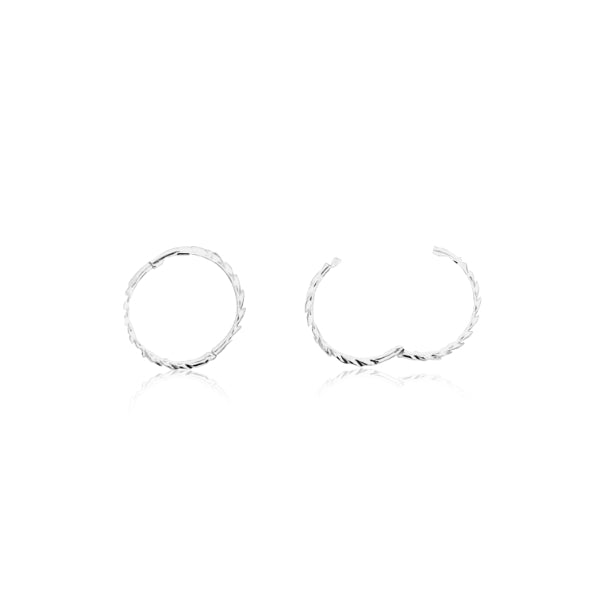 Twist sleeper earrings in sterling silver - 12mm