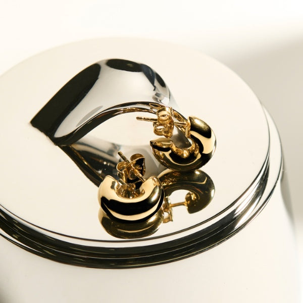 5mm x 15mm half-hoop earrings in 14kt gold plated sterling silver