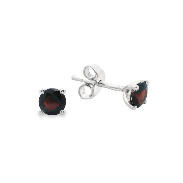 Garnet stud earring in sterling silver - 4mm