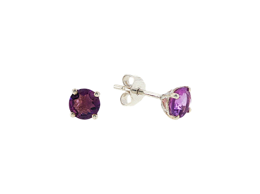 Amethyst stud earrings in sterling silver - 5mm